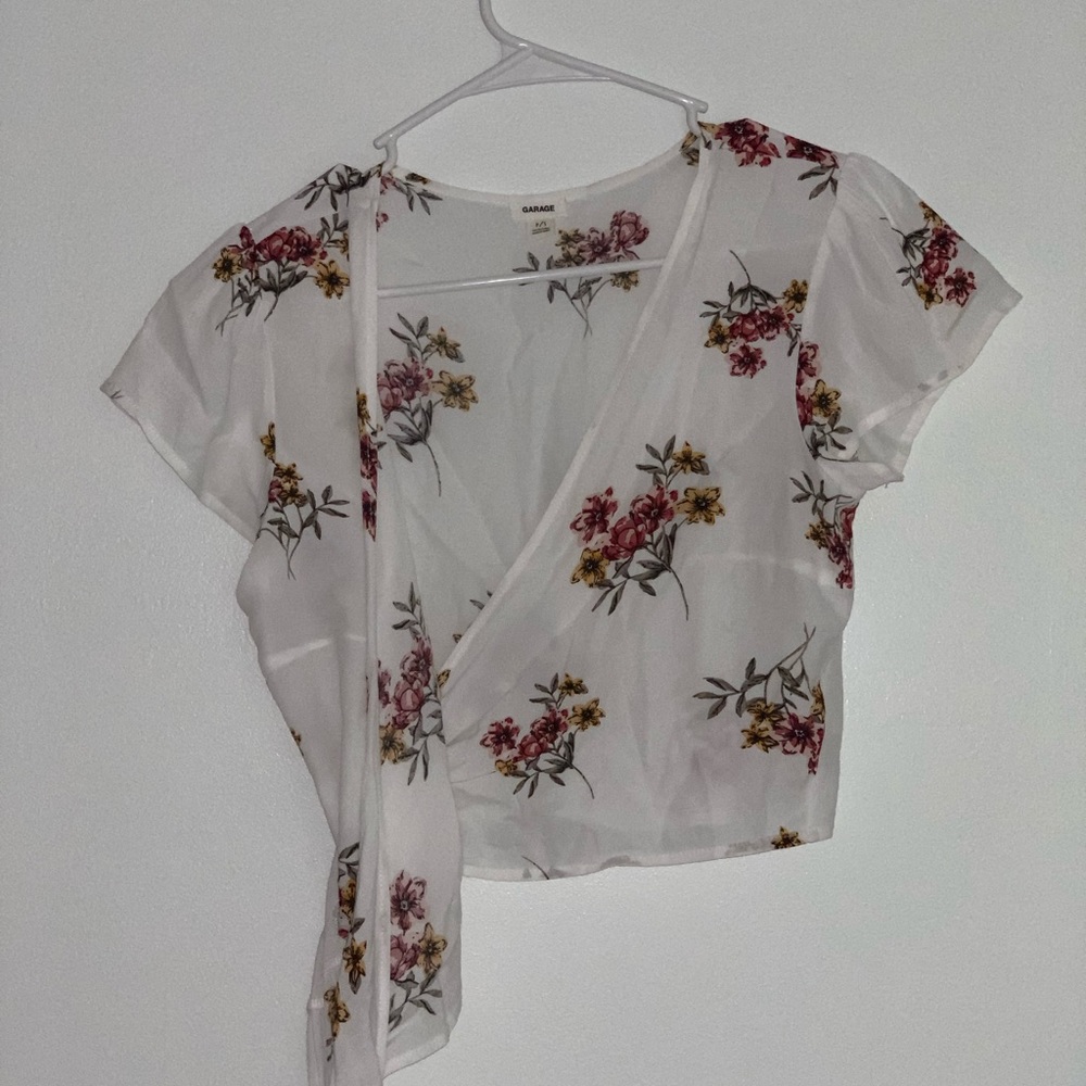 Garage Tie Floral Top